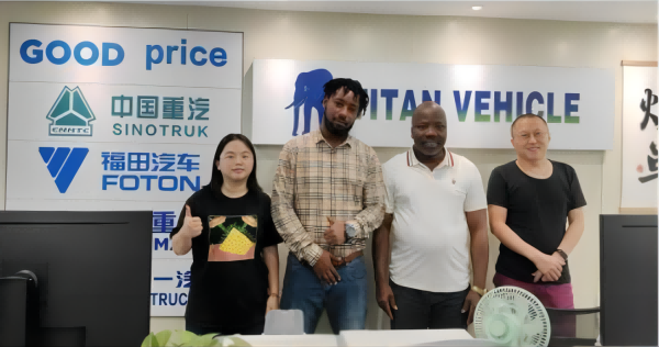 Les clients de Côte d'Ivoire sont vebus commander 20 plateaux à 4 essieux