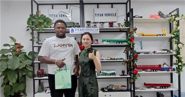 Un client de Côte d'Ivoire a commandé un porte-engin à 4 essieux de 80 tonnes