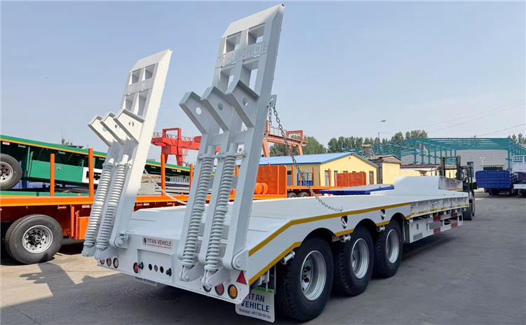 Camion Porte Char de 80 Tonnes &agrave; Vendre en Congo