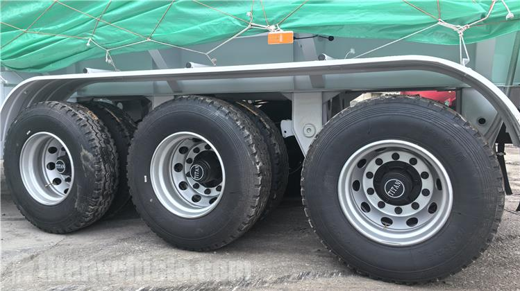 3 Axle 40000 Liters Fuel Tanker Trailer for Sale In Namibia