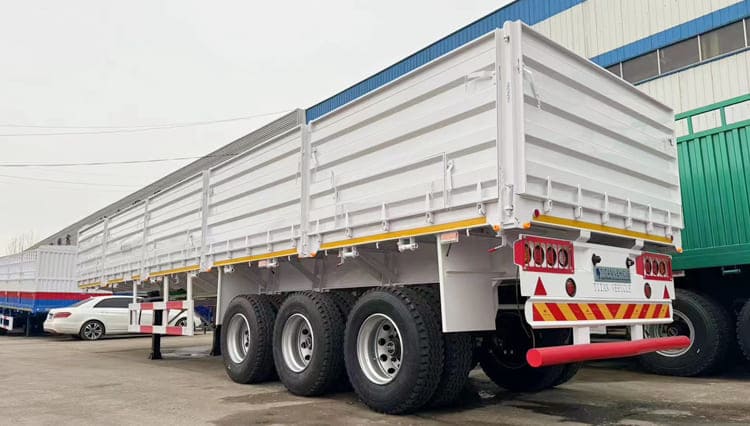 Semi-remorque pour marchandises en vrac &agrave; vendre au Gabon