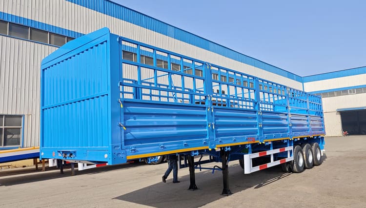 Camion-remorque &agrave; cl&ocirc;ture &agrave; 3 essieux &agrave; vendre au Gabon