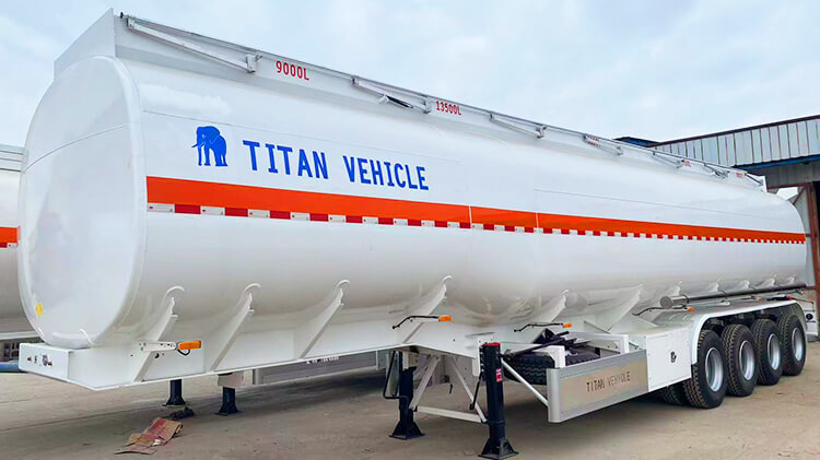 Transport de Carburant Citerne &agrave; 4 Essieux au Burkina Faso
