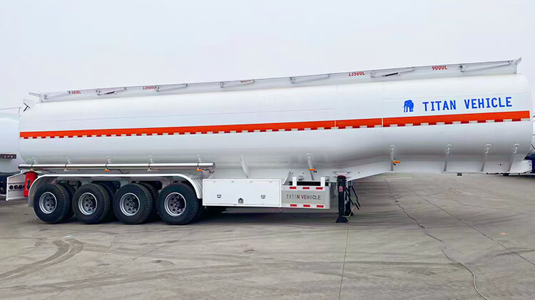 Transport de Carburant Citerne &agrave; 4 Essieux au Burkina Faso