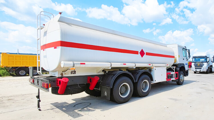 Prix d'un Camion Citerne Neuf 20m3 20000 Litres &agrave; Vendre en C&ocirc;te D'ivoire
