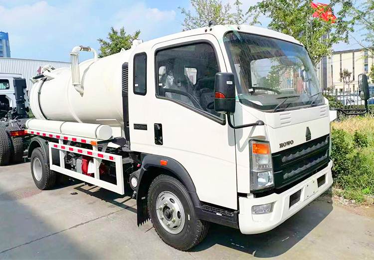 Prix Camion Aspirateur Neuf Howo de 10 cbm &agrave; Vendre au Congo