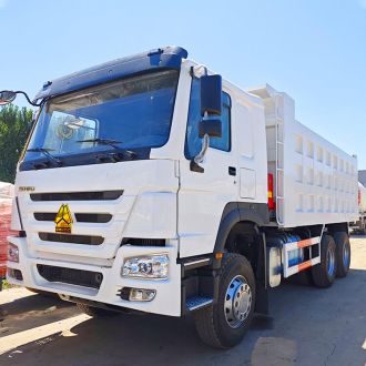 Camion benne SINOTRUK HOWO 6X4 d'occasion